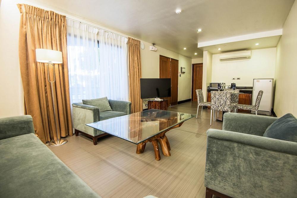 Ariana Hotel Dipolog Eksteriør bilde